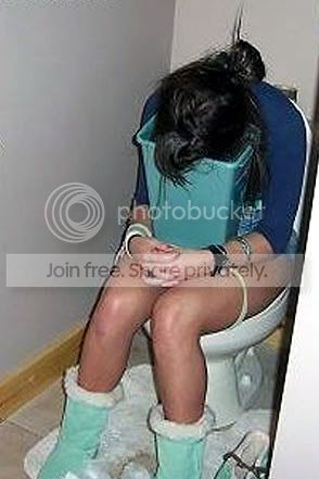 drunk-girl-toilet-vomit-294a110907.jpg