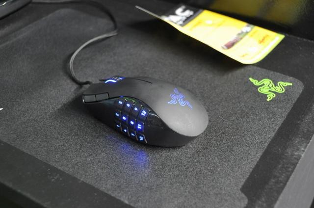 Razer-Naga-4632_090825150517.JPG