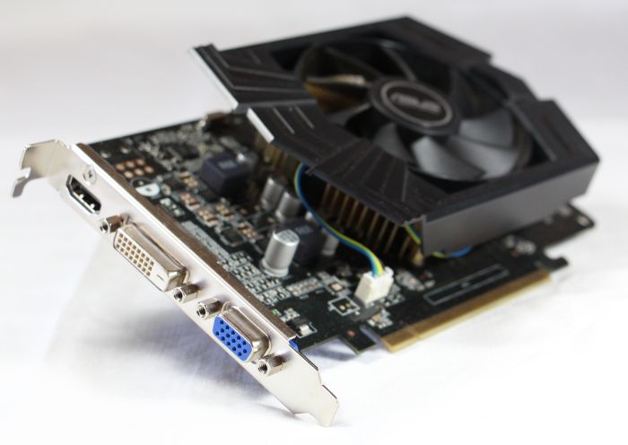 asus_geforce_gtx750_board_01.jpg