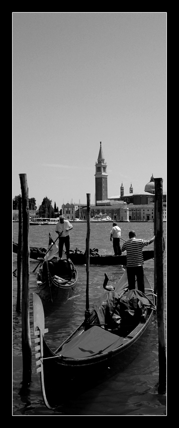 Gondole_a_S_Marco_by_Virox.jpg