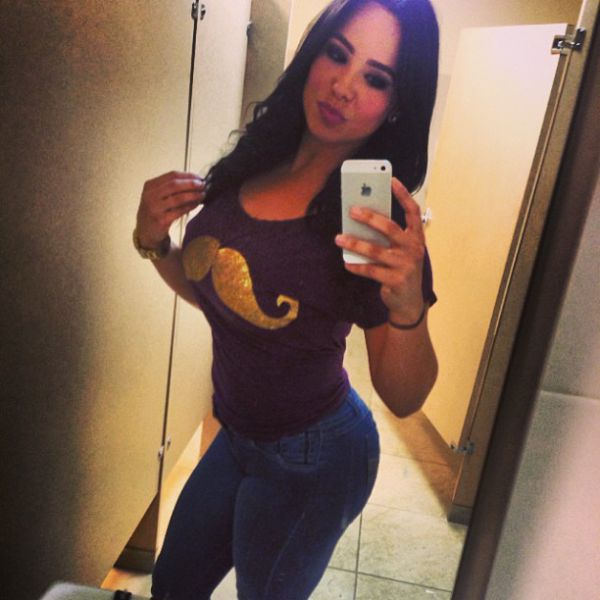 sexy_girls_with_killer_curves_640_31.jpg
