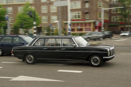 mercedes-benz_230.6-limo_02.jpg