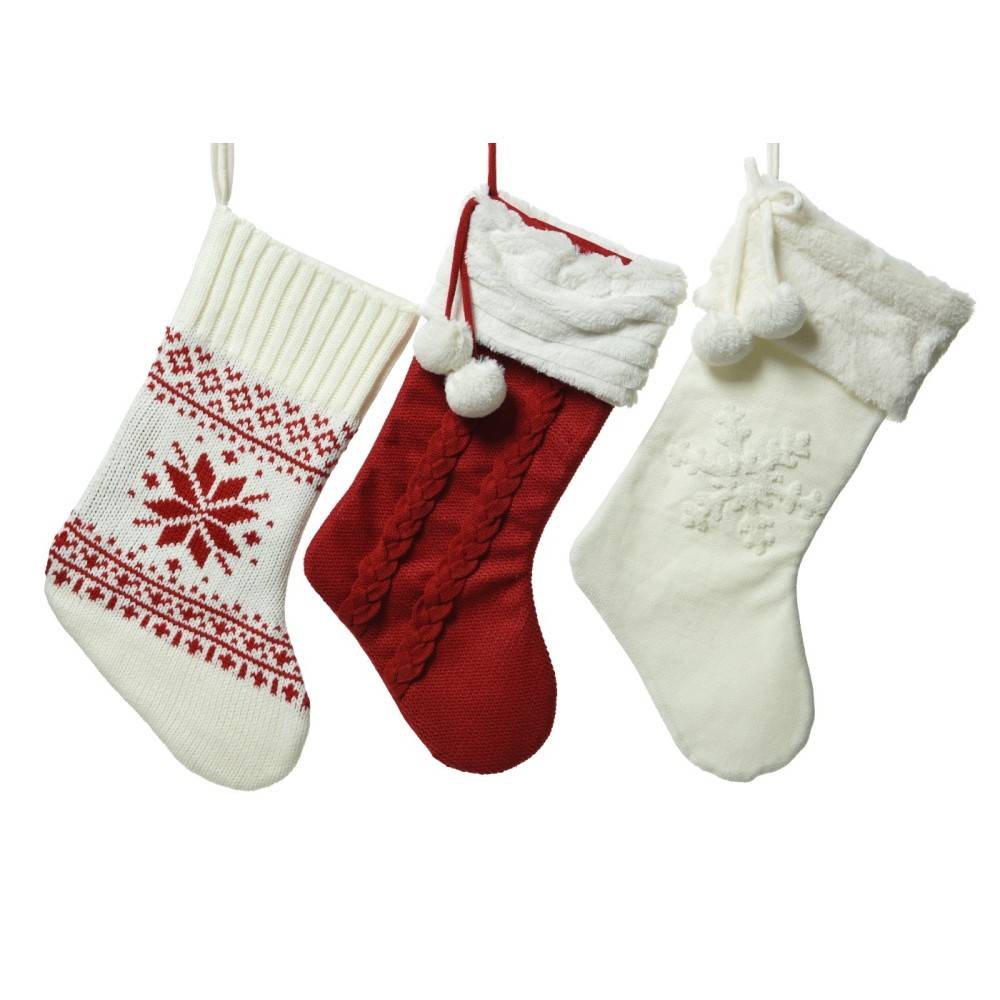 3-chaussettes-de-no%C3%ABl-tricot%C3%A9.jpg