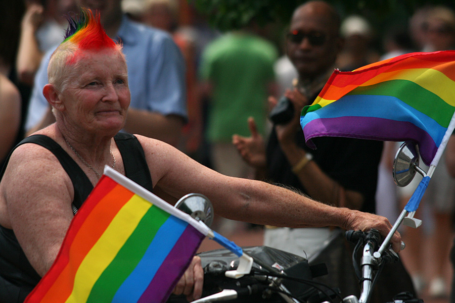dyke_biker_granny.jpg