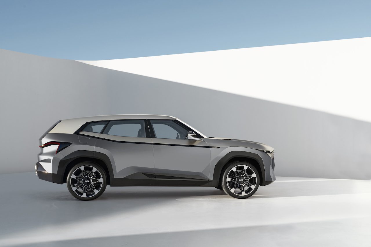 bmw-concept-xm-00001.jpg
