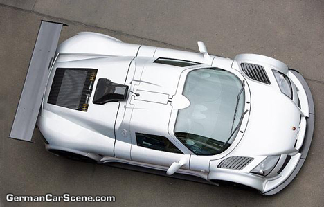 gumpert3-apollo-sport-10-3-08.jpg