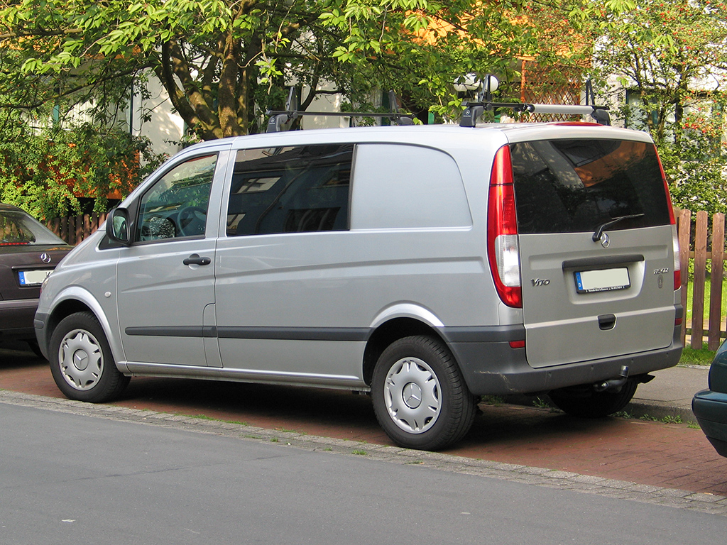 Mercedes_vito_2_h_sst.jpg