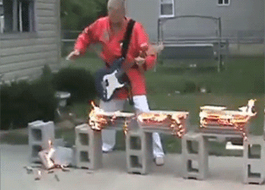 tumblr_n3kdx7eqdX1qb6v6ro1_400.gif