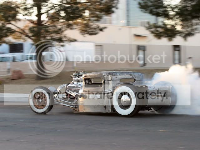 0611st_02_z1934_ford_roadsterrunnin.jpg