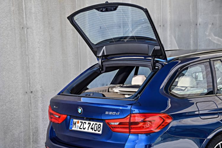 2017-BMW-5-Series-Image-23-750x500.jpg