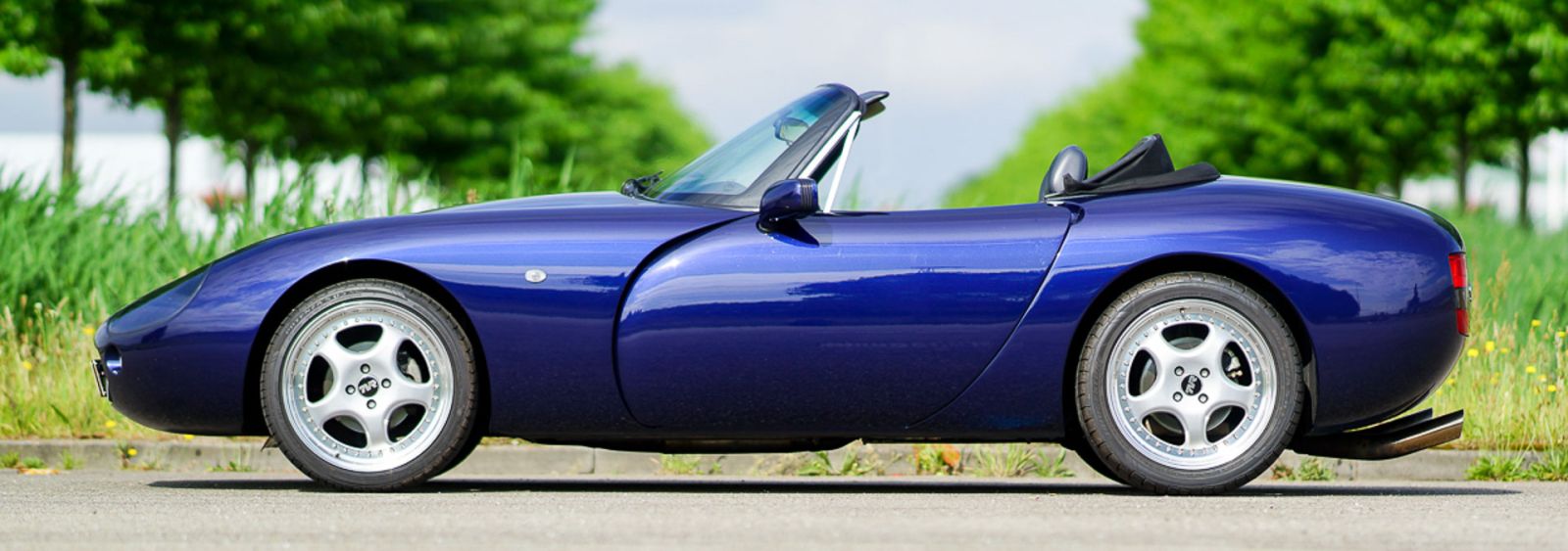 tvr-griffith-5-litre-02-050c6a6e.jpg