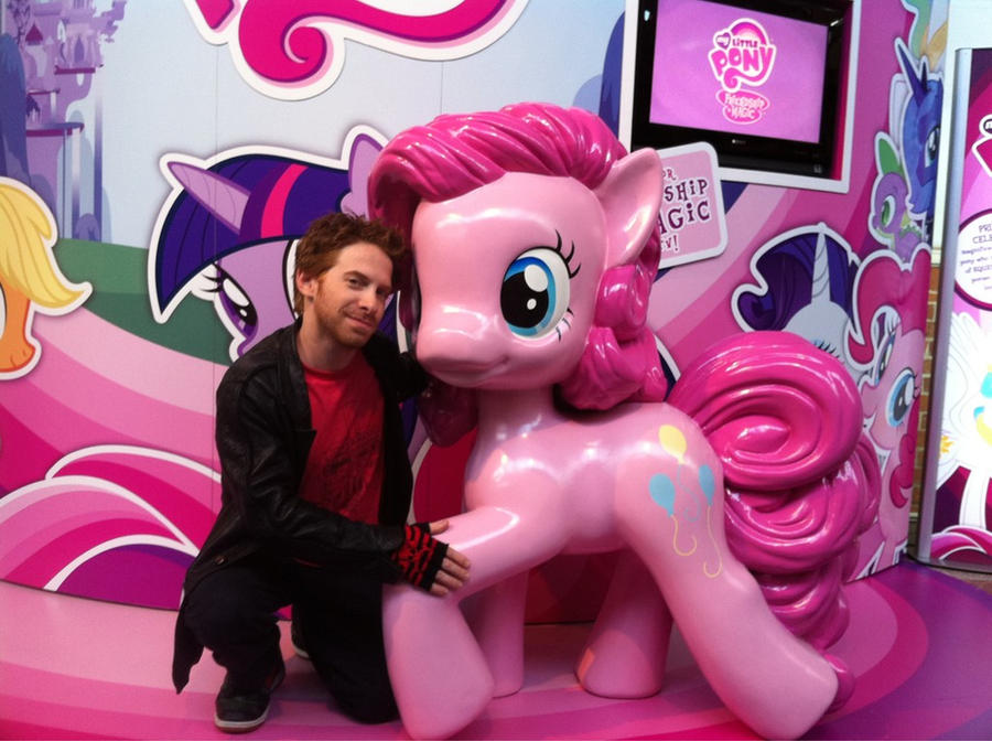 seth_green_is_a_brony_by_lipanel-d3f4xez.jpg