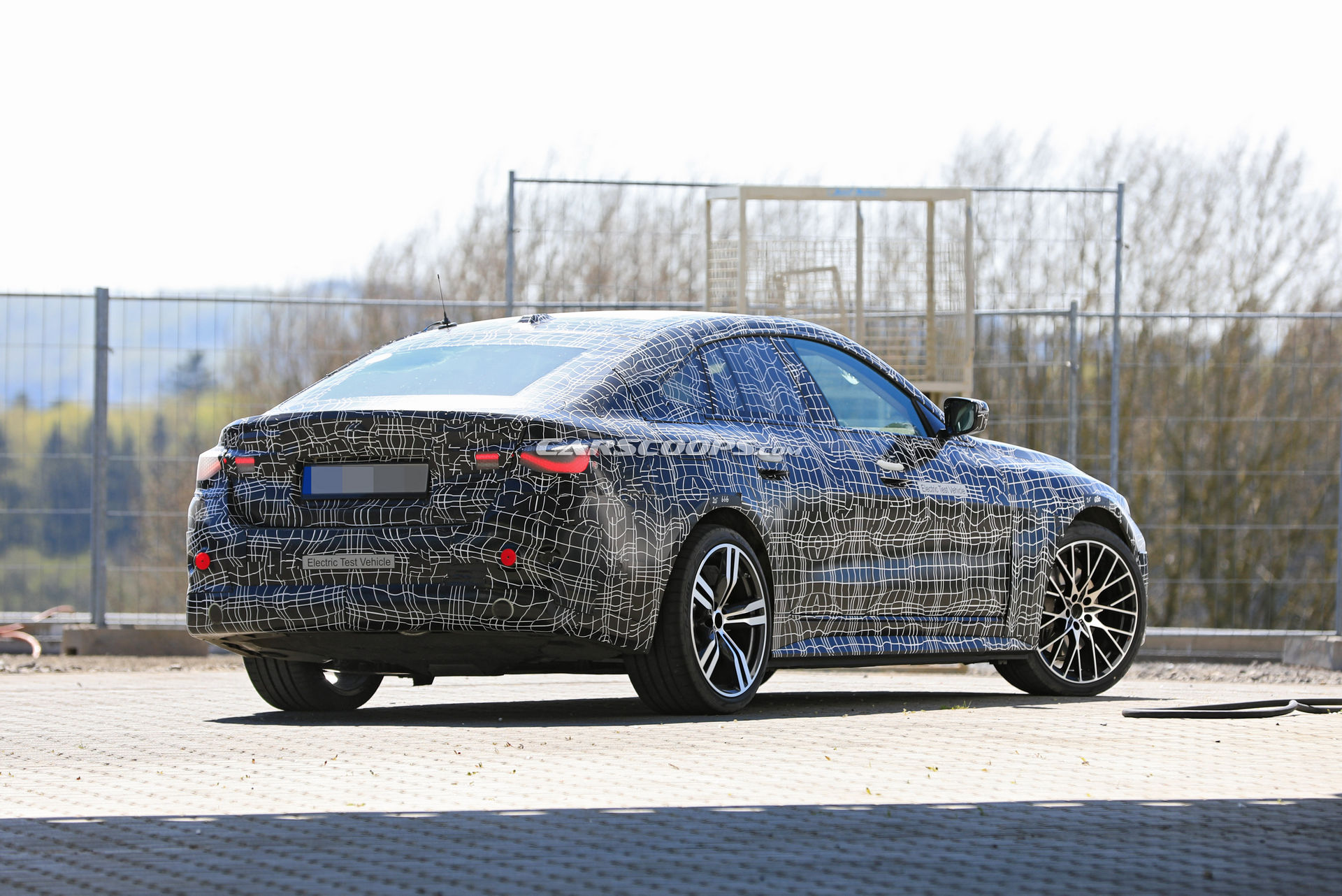 BMW-i4-9.jpg