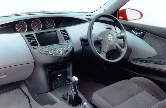 2002-nissan-primera-interior.jpg