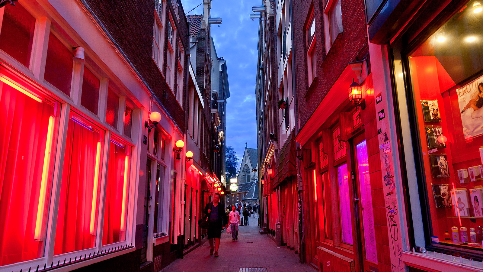 190326090250-red-light-district-amsterdam.jpg