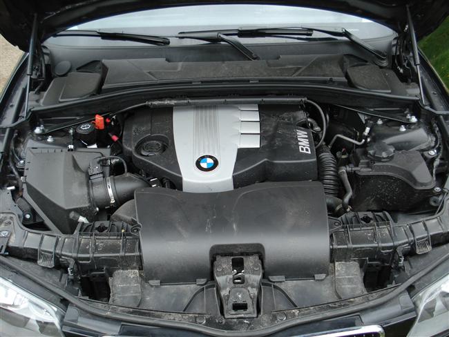 bmw118engine.jpg