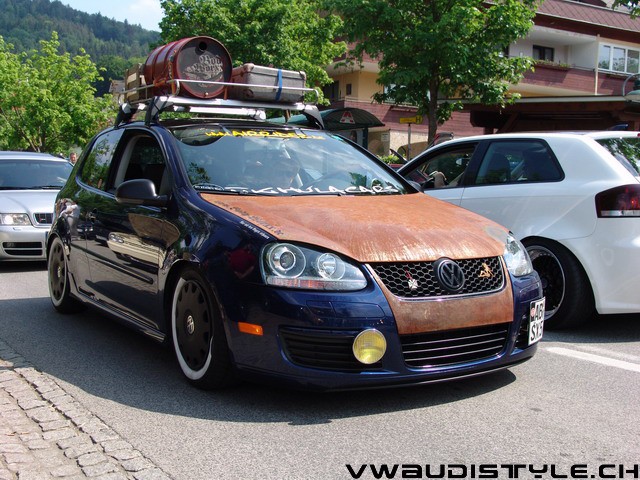 sm_users_img-145895.jpg