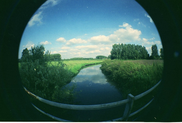 Lomo_Fisheye_landscape_by_Bosvos.jpg