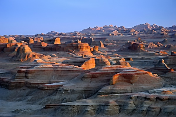 yardang.jpg
