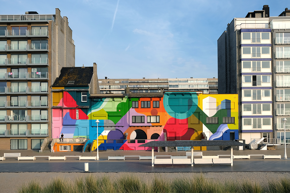Oli-B_mural_condius_thecrystalship_panting_1.jpg