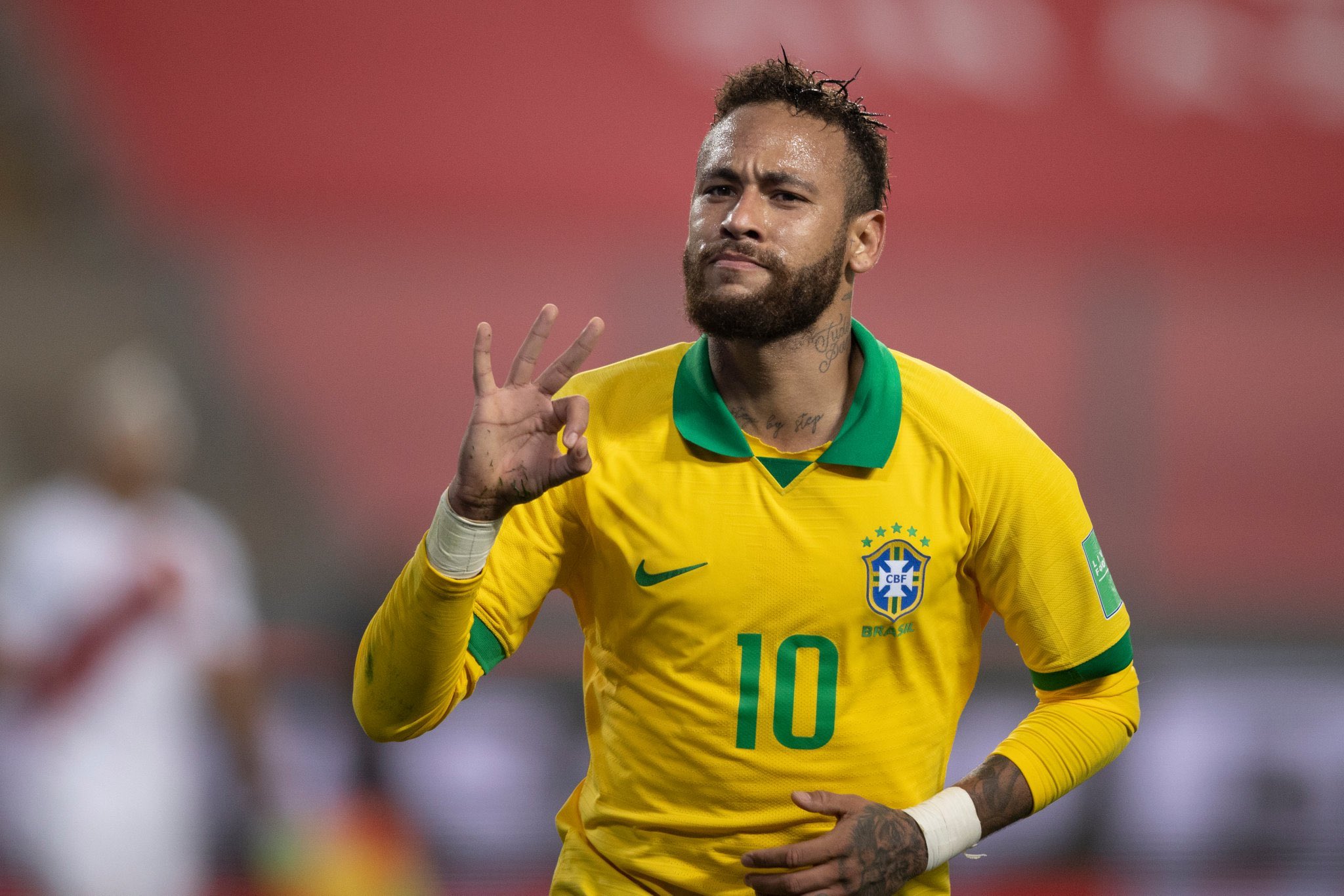 Voor wie hem niet zou kennen: Neymar, berucht om zijn komedie nadat hij tegen de grond gaat.
