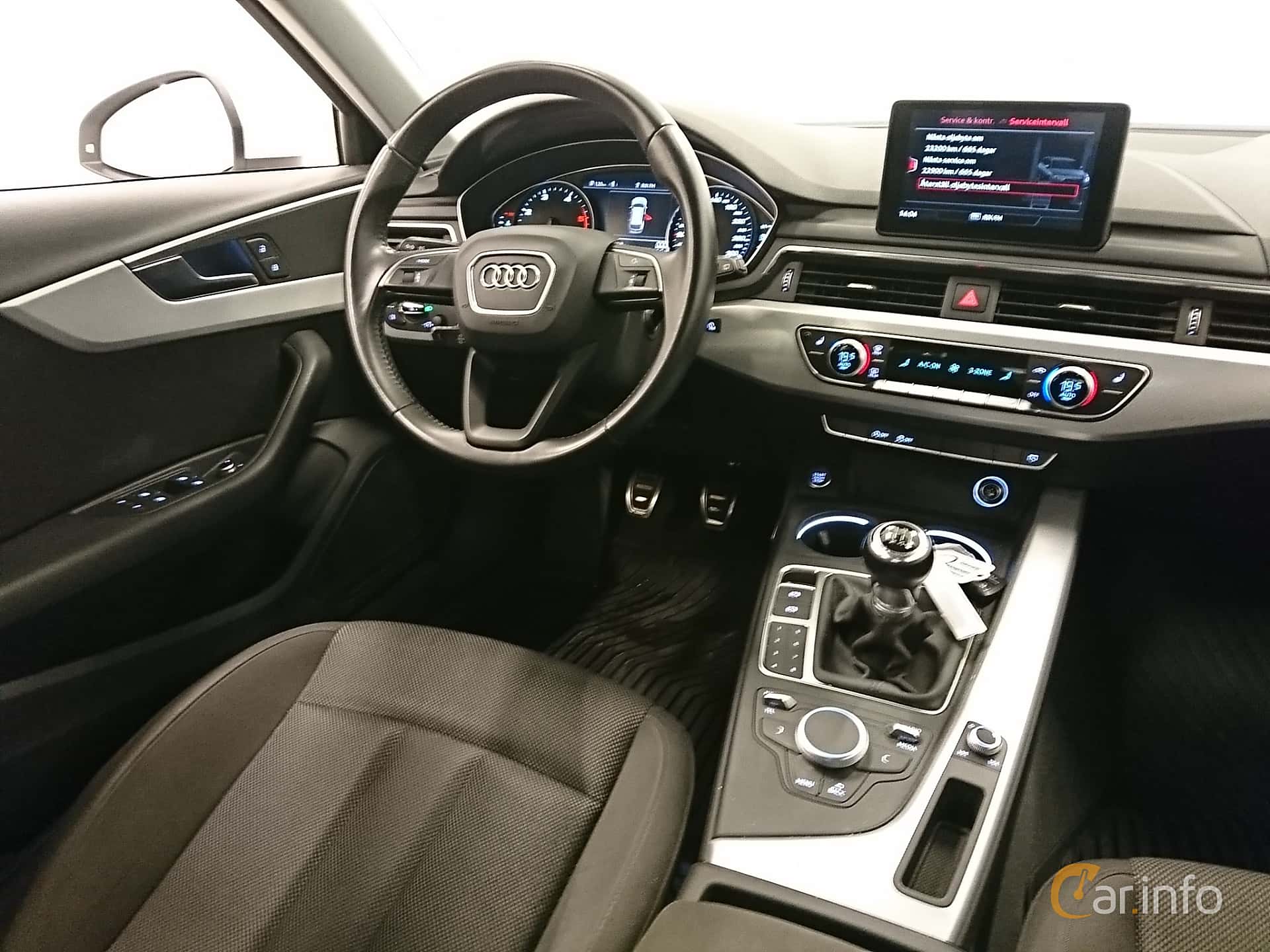 audi-a4-avant-interior-1-671624.jpg