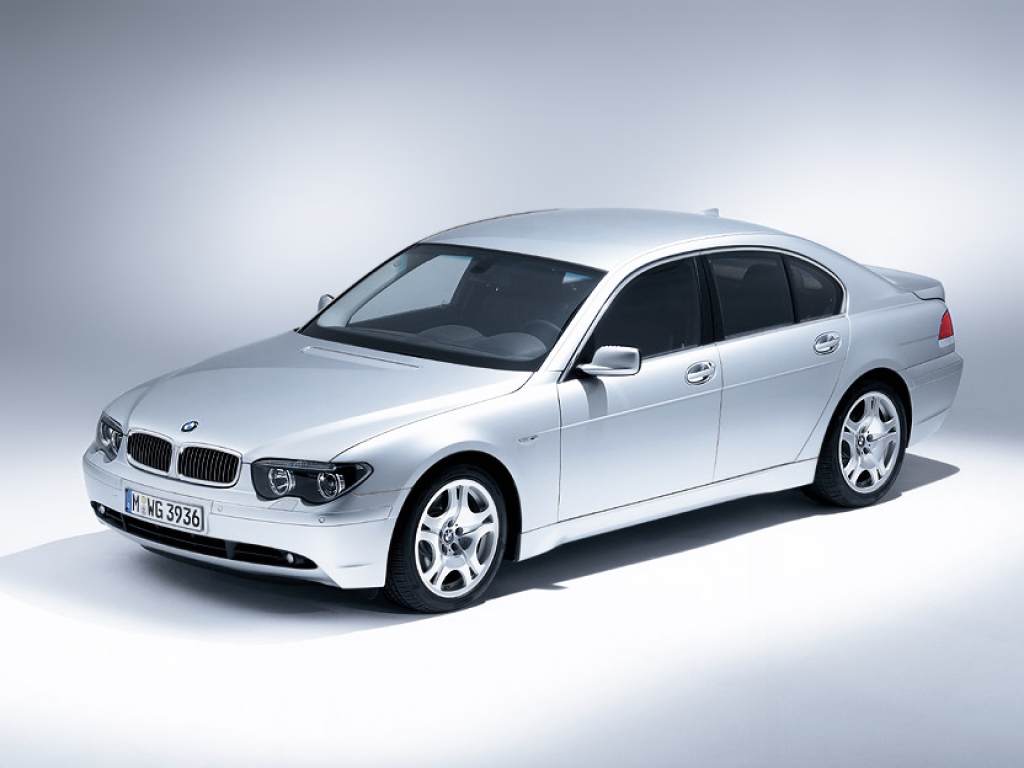 2005_bmw_7_series_745i-pic-44278.jpeg