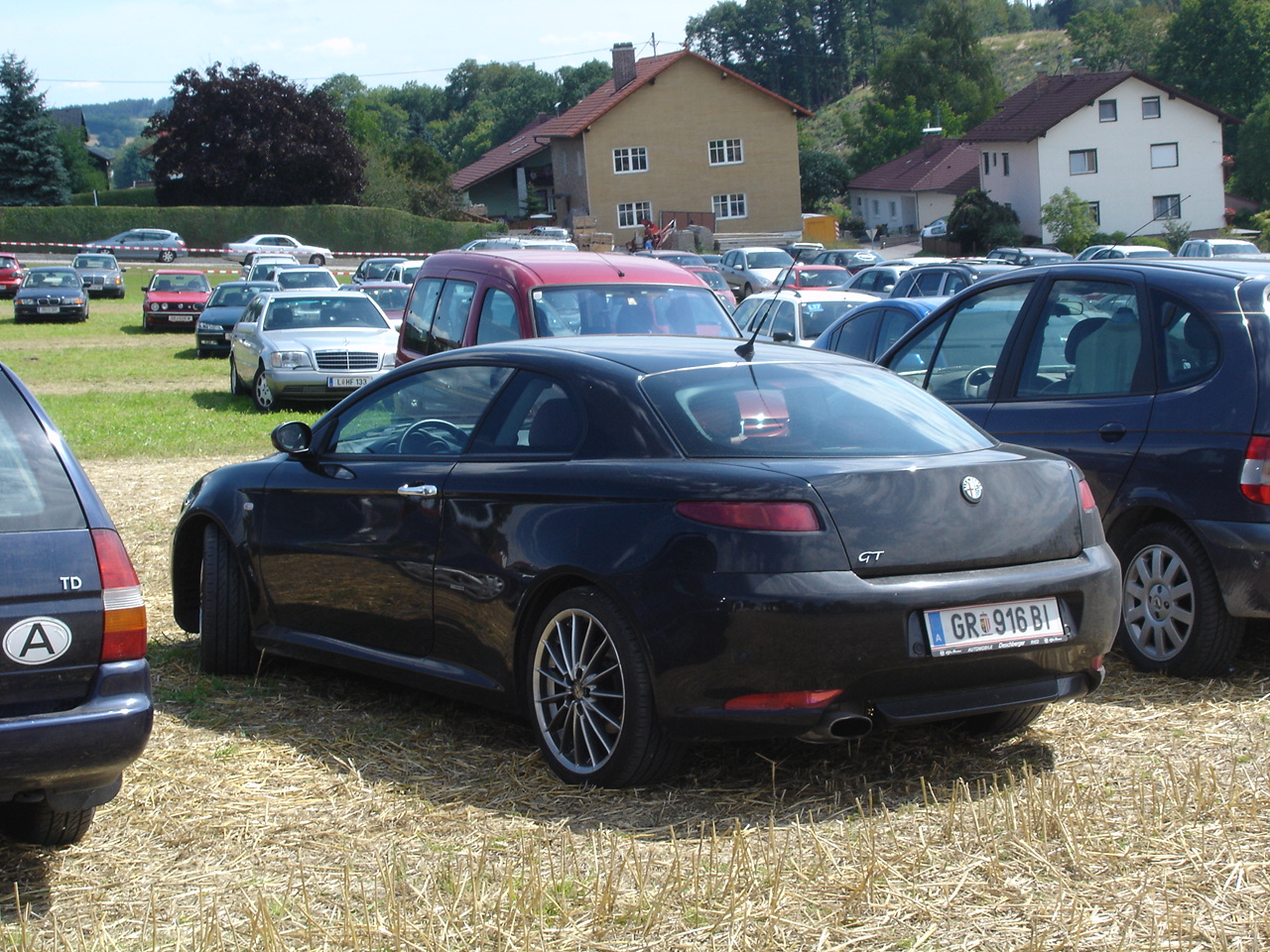 Alfa_Romeo_GT_black.jpg