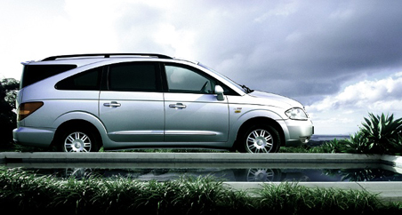ssangyong_stavic_1_w670_copy.jpg