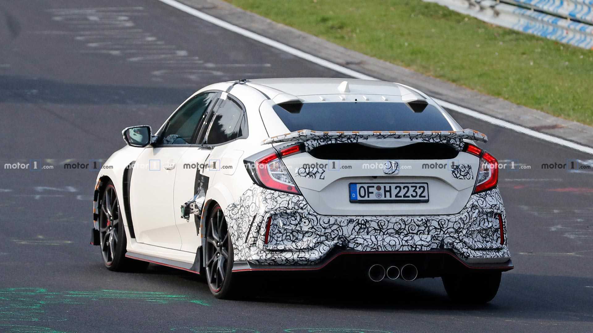 honda-civic-type-r-test-mule-spy-shots.jpg