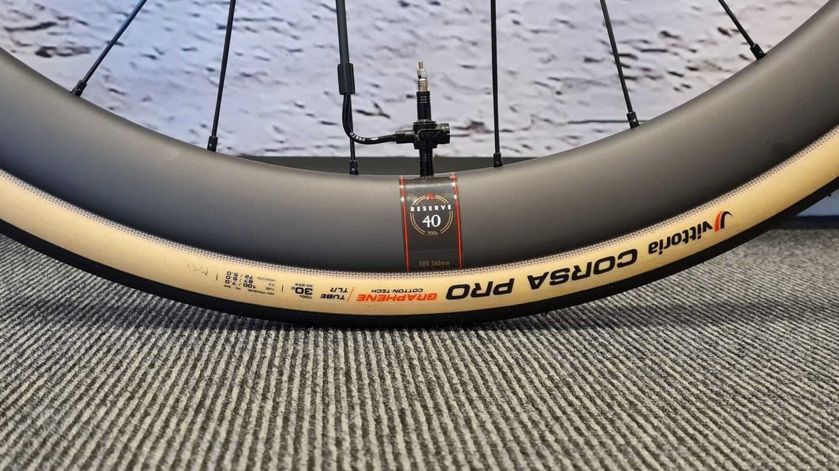 www.cyclingnews.com
