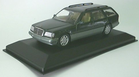 minichamps%20Mercedes%20e%20serie%20break%20groen.jpg