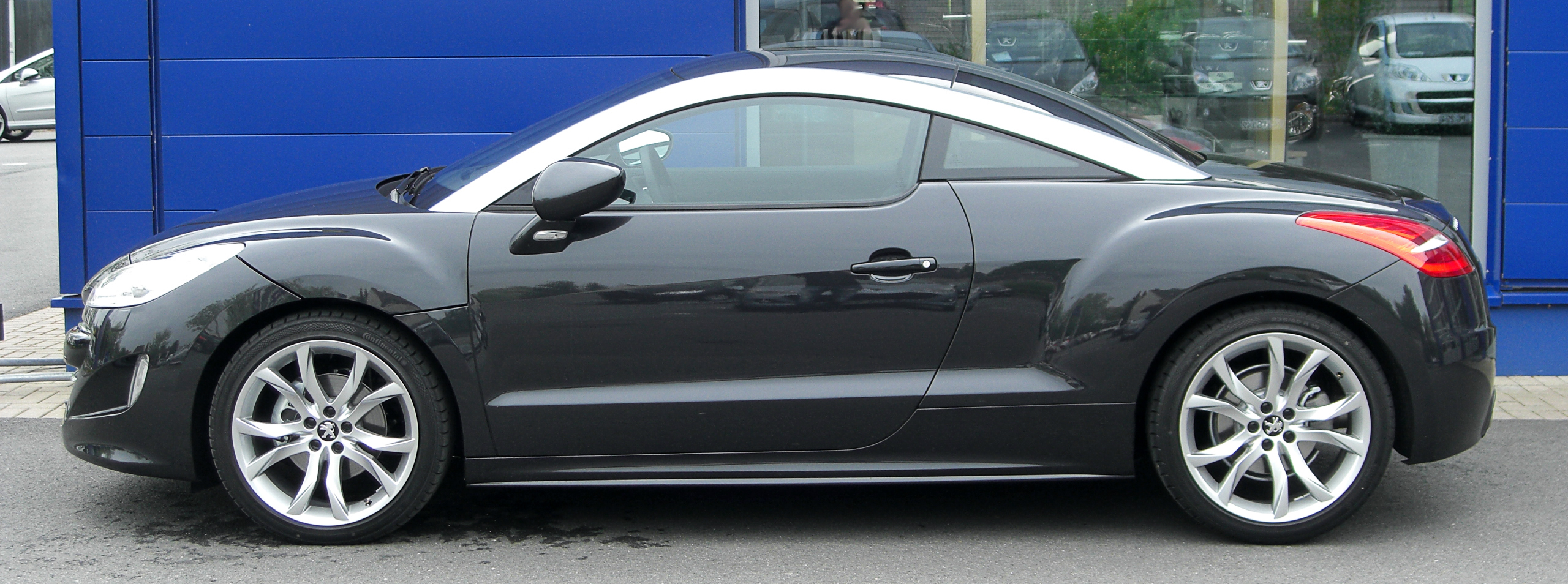 Peugeot_RCZ_side_20100508.jpg