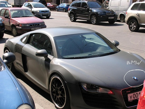 audi-r8-bmw-badges.jpg