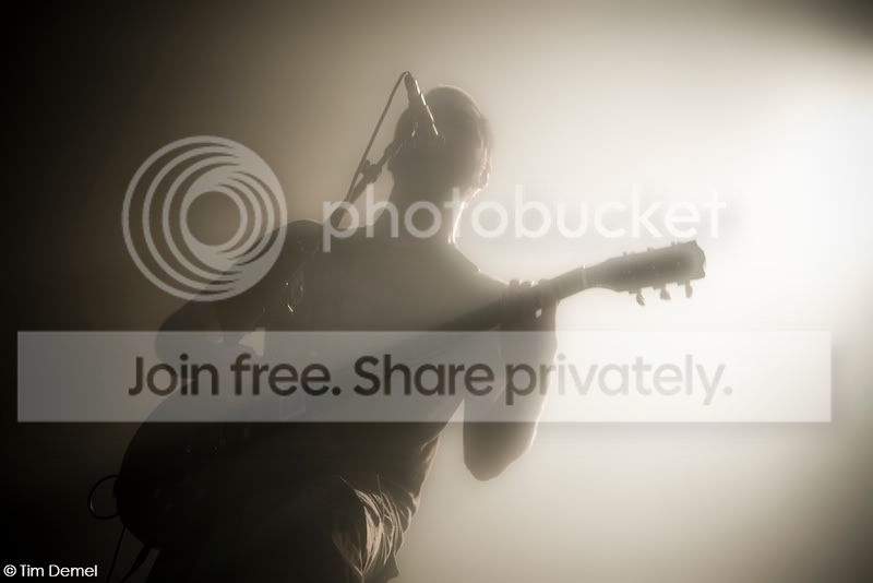 riseagainst024.jpg