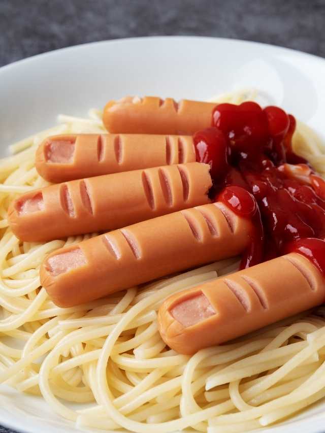 Halloween-Sausage-Fingers-Spaghetti-4.jpg