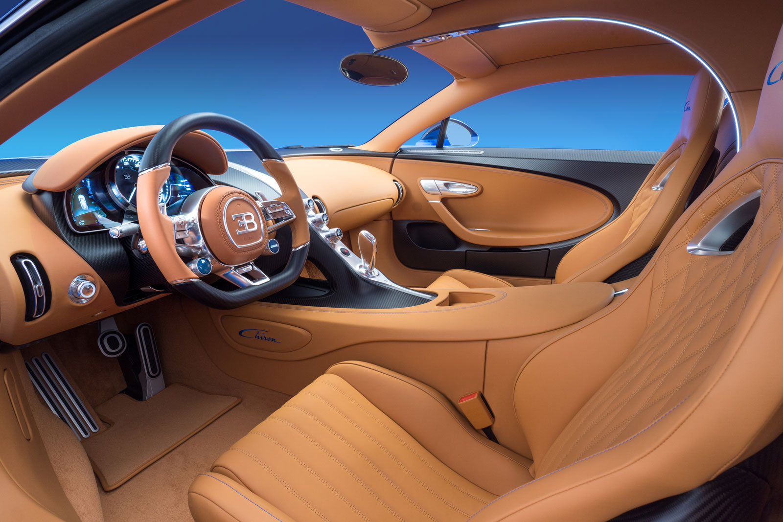 Bugatti-Chiron-Interior-02.jpg