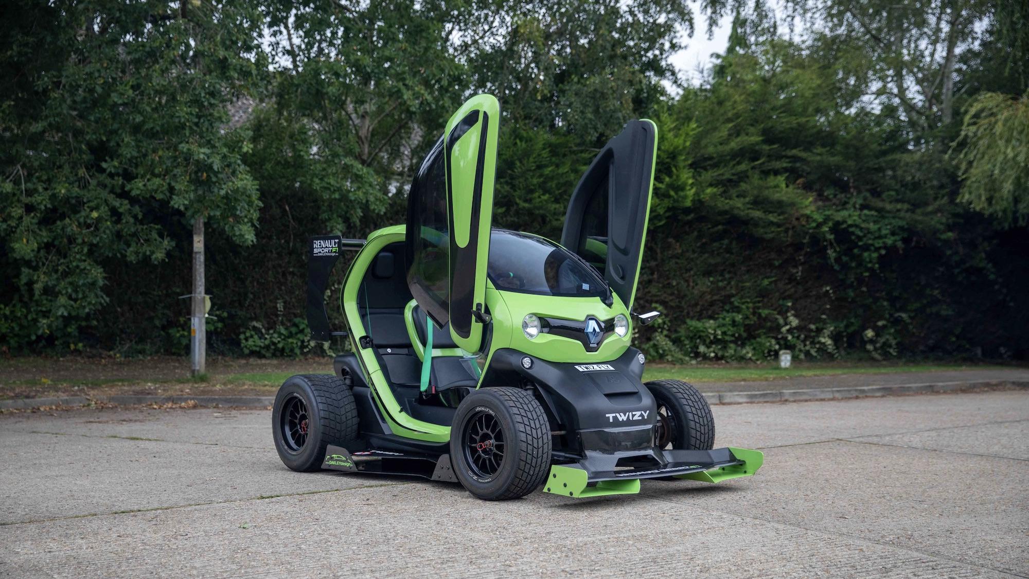 renault-twizy-rs-f1-replica-8.jpg